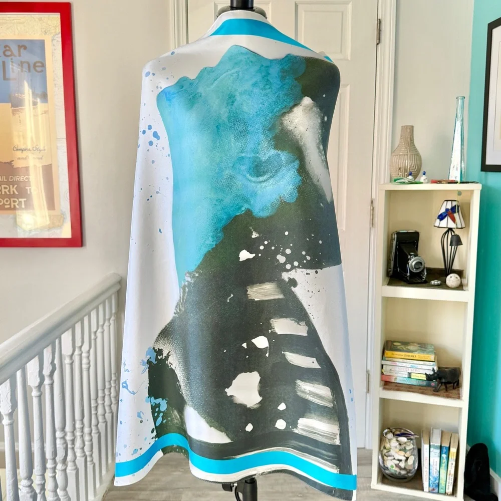 Intrend PennyBlack 100% Silk Turquoise and White Scarf with Silhouette Print